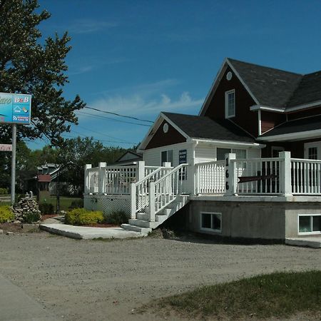 Auberge Chez Caro Sacre-Coeur 외부 사진